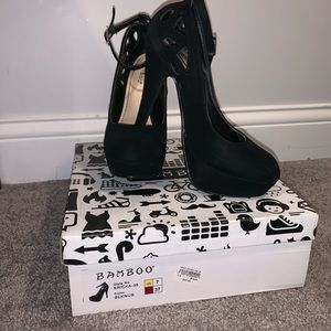 BAMBOO “Ericka-38” Black Heel